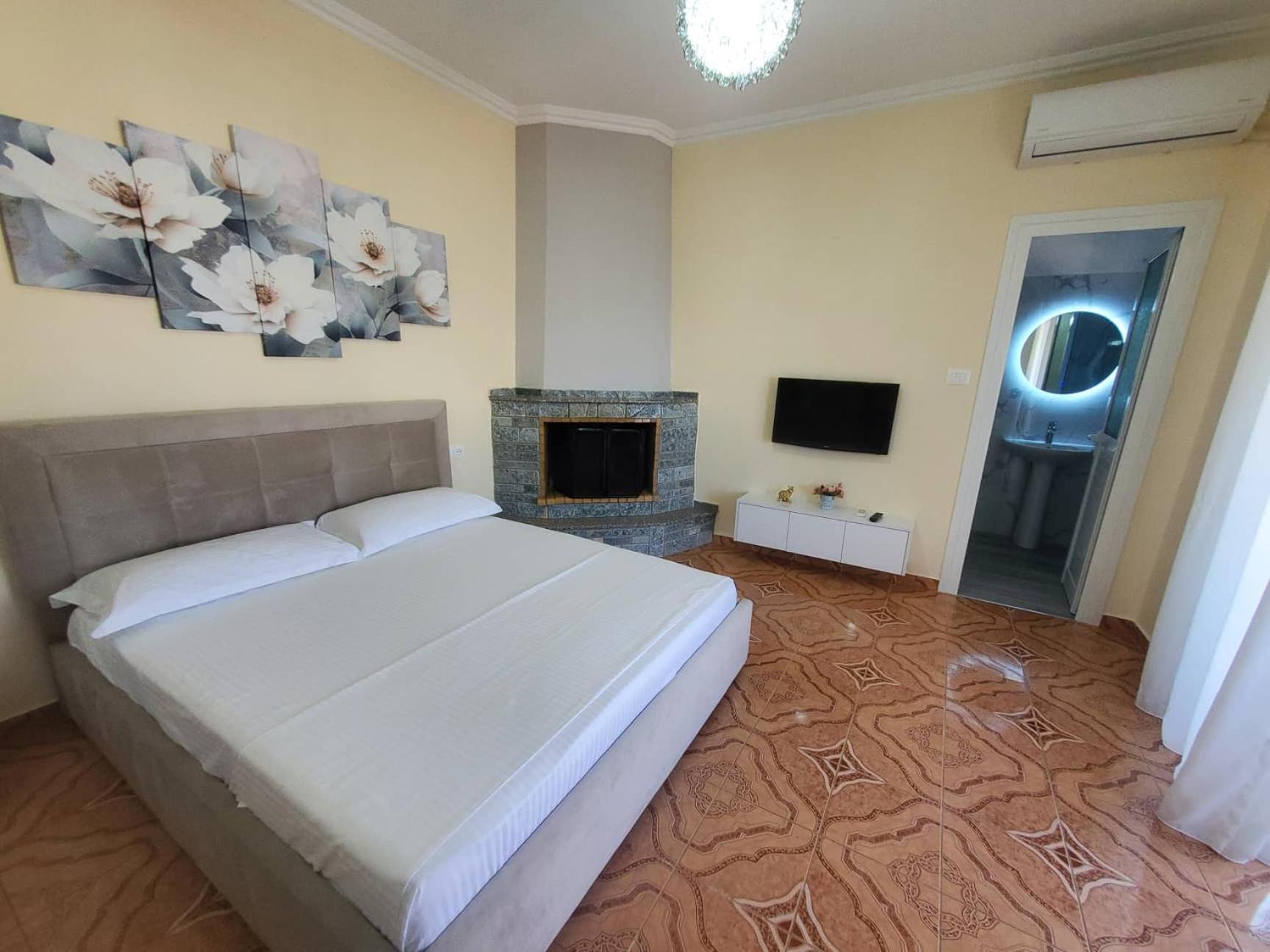 Guest House Sandri Sarandë Exteriör bild