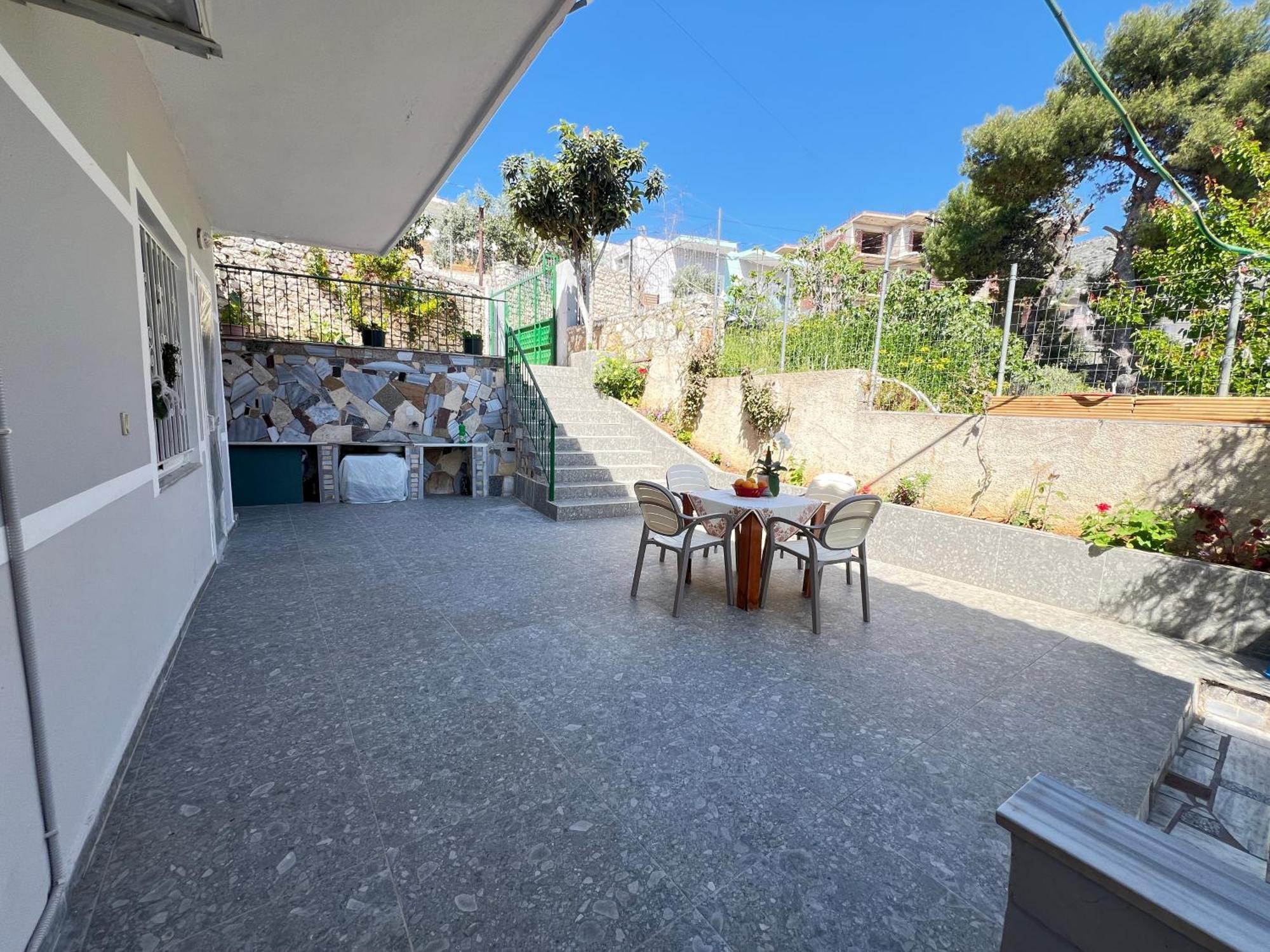 Guest House Sandri Sarandë Exteriör bild